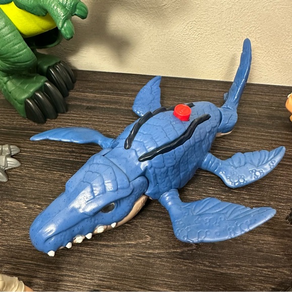 Jurassic World imaginext T-Rex Dinosaur lot with figures + - Picture 8 of 9